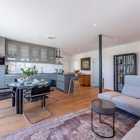 Penthouse *